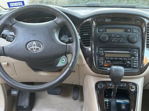 Used 2003 Toyota Highlander Limited image 11