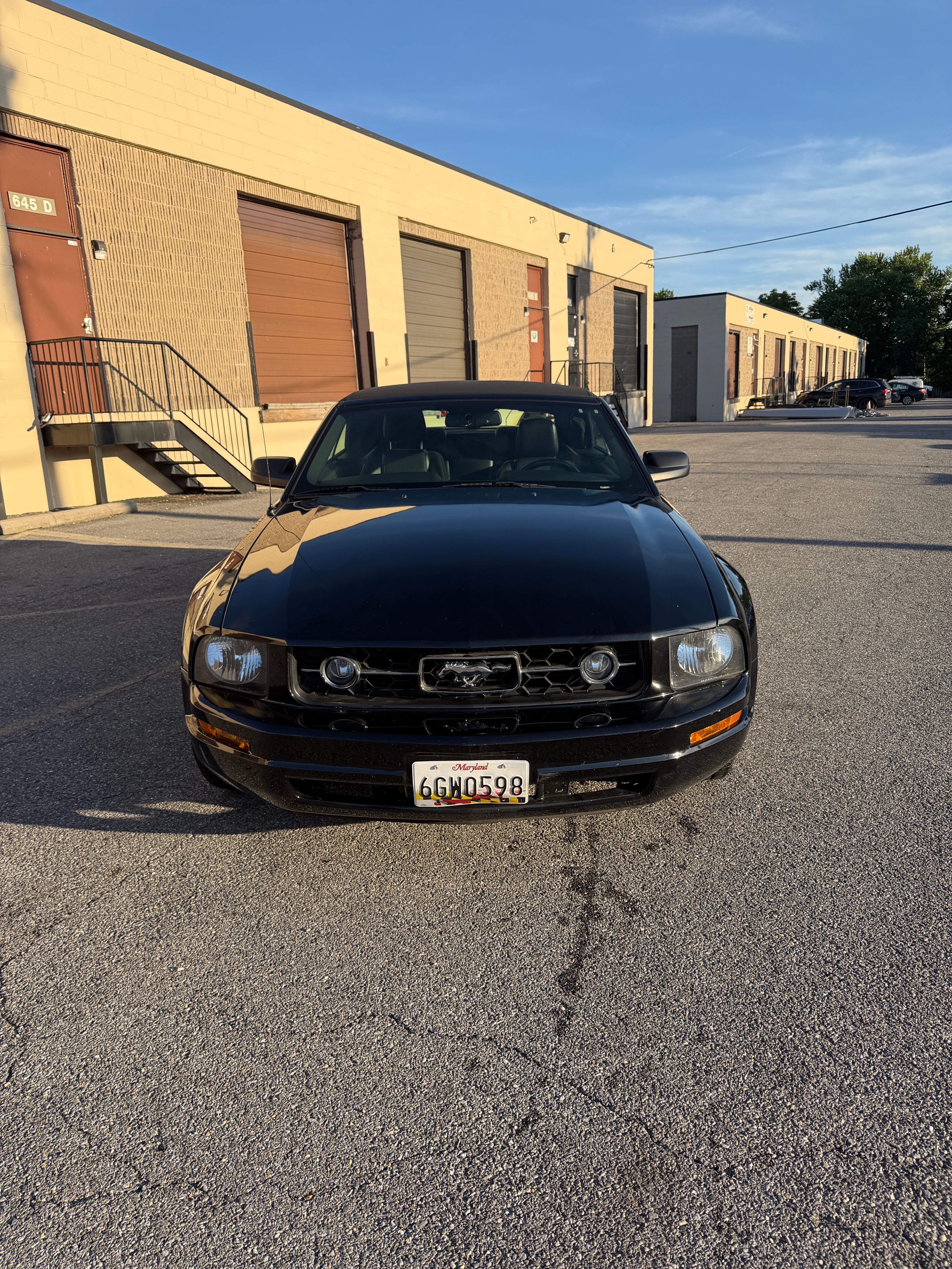 Used 2007 Ford Mustang Premium RWD image 2