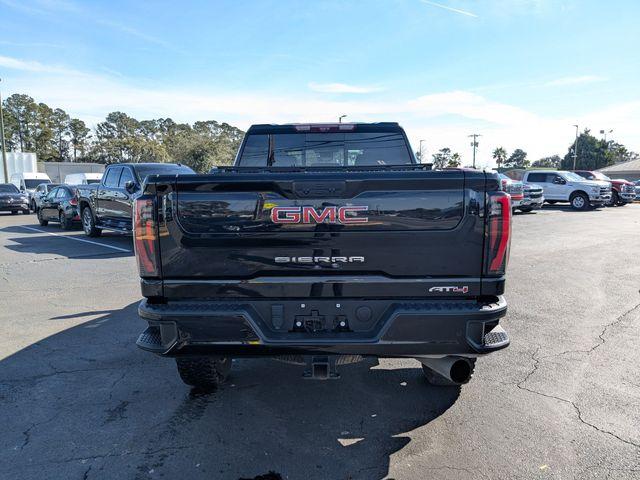 Used 2024 GMC Sierra 2500 AT4 w/ AT4 Premium Plus Package AWD/4WD image 8