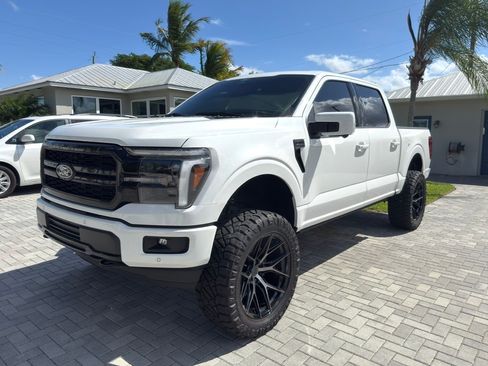 Used 2025 Ford F150 Lariat w/ Equipment Group 502A High image 13