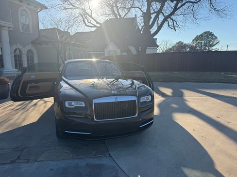 Used 2020 Rolls-Royce Wraith RWD image 4