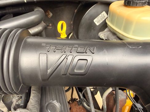 Used 2004 Ford Excursion Limited image 21