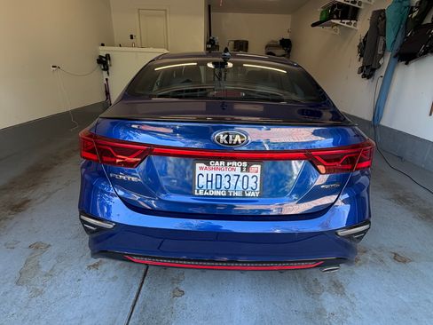 Used 2021 Kia Forte GT-Line w/ GT-Line Premium Package FWD image 2