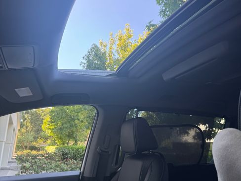 Used 2023 Honda Odyssey Touring image 24