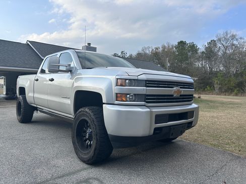 Used 2015 Chevrolet Silverado 2500 LT image 8