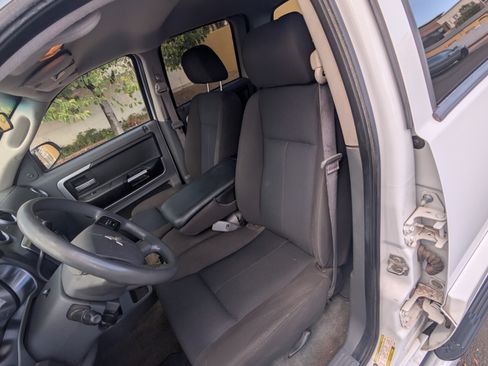 Used 2007 Mitsubishi Raider LS image 19