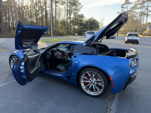 Used 2016 Chevrolet Corvette Z06 w/ 3LZ Preferred Equipment Group image 15