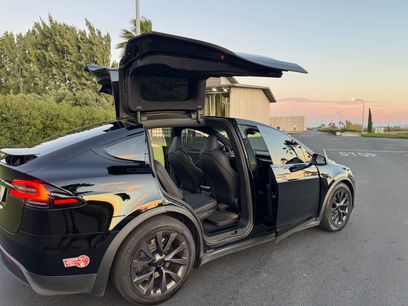 Used 2024 Tesla Model X