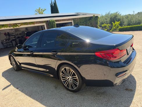 Used 2019 BMW 530e w/ M Sport Package RWD image 10