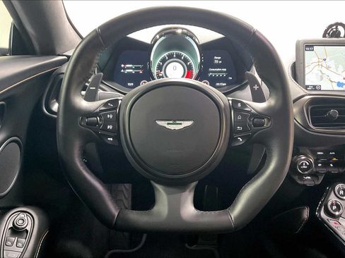Used 2019 Aston Martin V8 Vantage Coupe 2D image 12