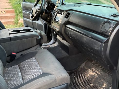 Used 2019 Toyota Tundra SR RWD image 9