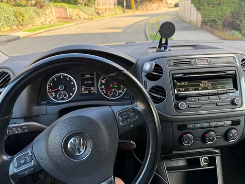 Used 2014 Volkswagen Tiguan SE AWD/4WD image 5