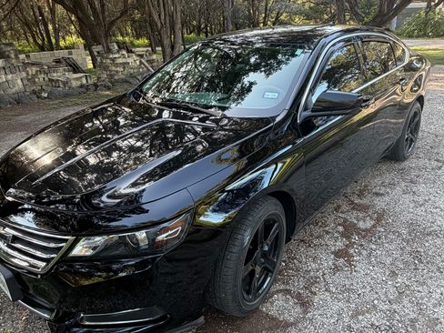 Used 2018 Chevrolet Impala LS FWD image 4