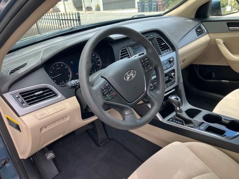 Used 2017 Hyundai Sonata SE image 13