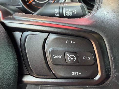 Used 2018 Jeep Wrangler Sport AWD/4WD image 10