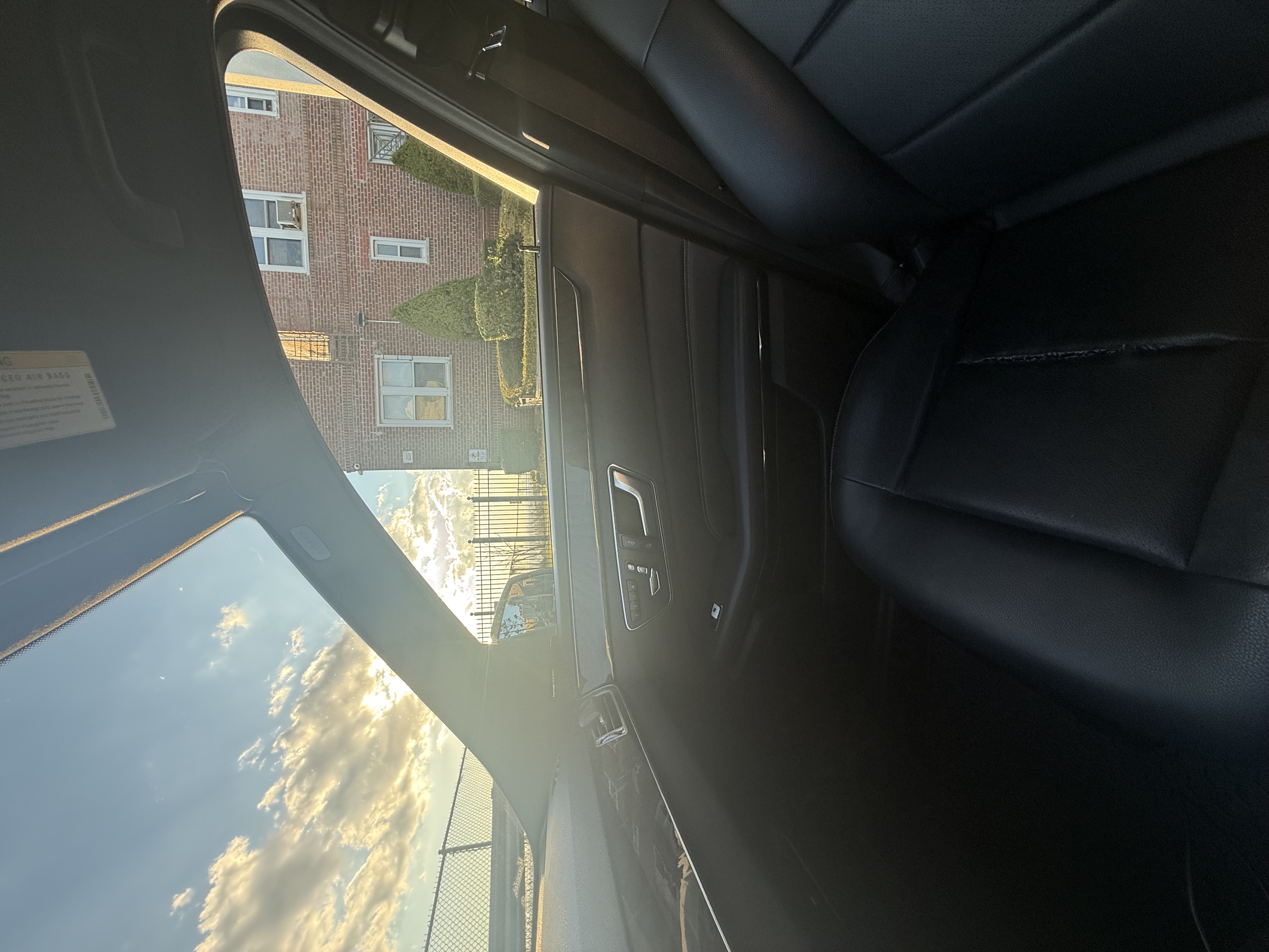Used 2016 Mercedes-Benz E 350 4MATIC Sedan image 9
