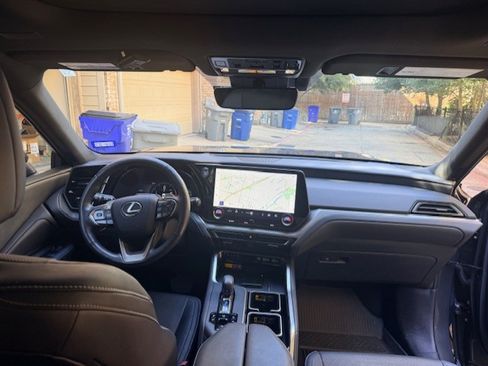 Used 2025 Lexus TX 350 350 Premium Sport Utility 4D w/ Technology Package image 17