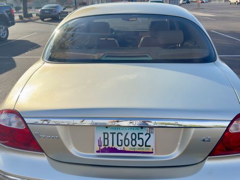 Used 2006 Jaguar S-TYPE 4.2 image 2