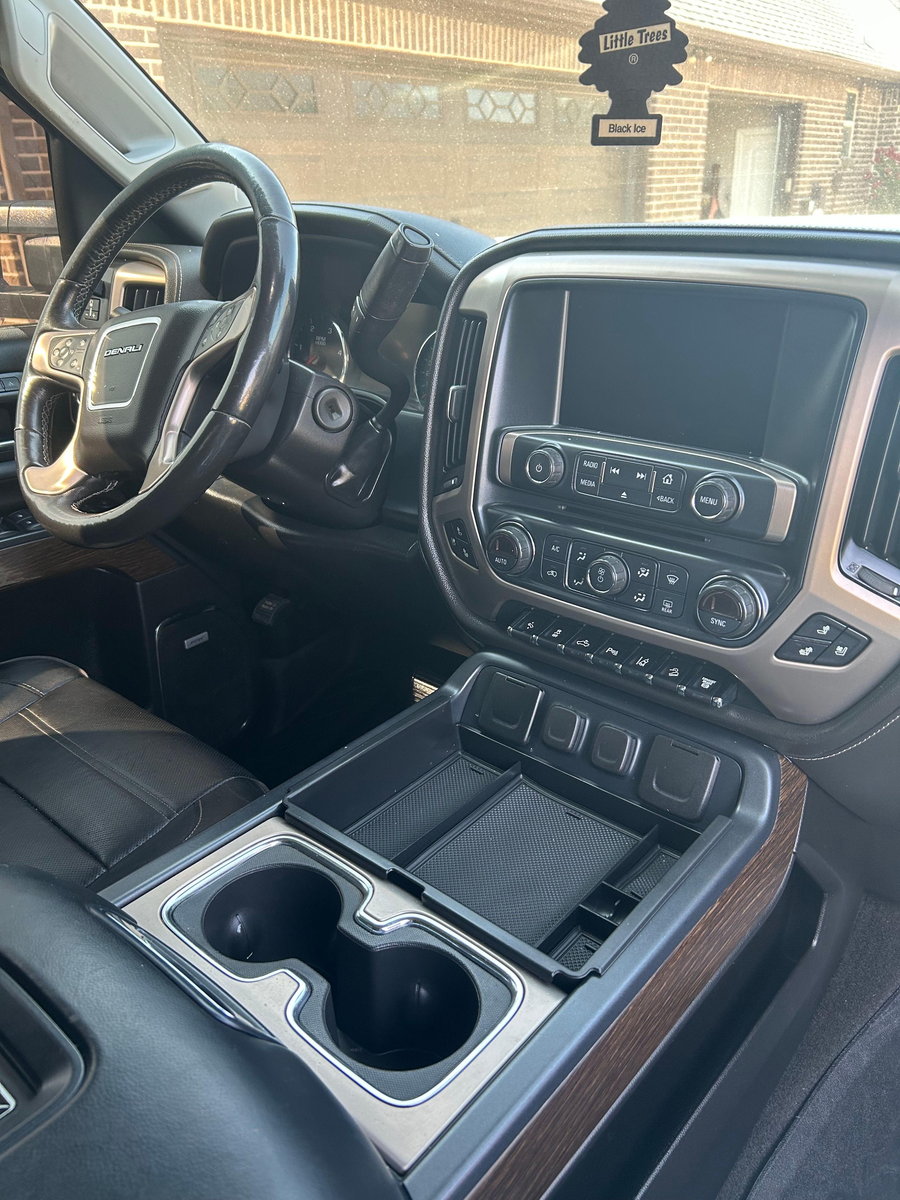Used 2018 GMC Sierra 2500 Denali w/ Duramax Plus Package AWD/4WD image 13