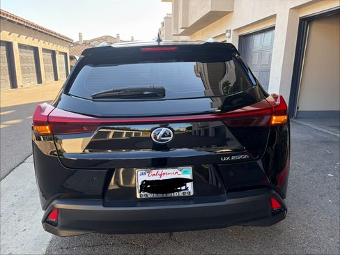 Used 2020 Lexus UX 250h w/ Premium Package AWD/4WD image 11