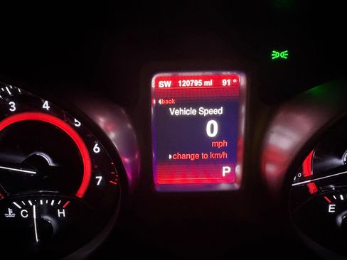 Used 2013 Dodge Journey SXT w/ Popular Equipment Group FWD image 8