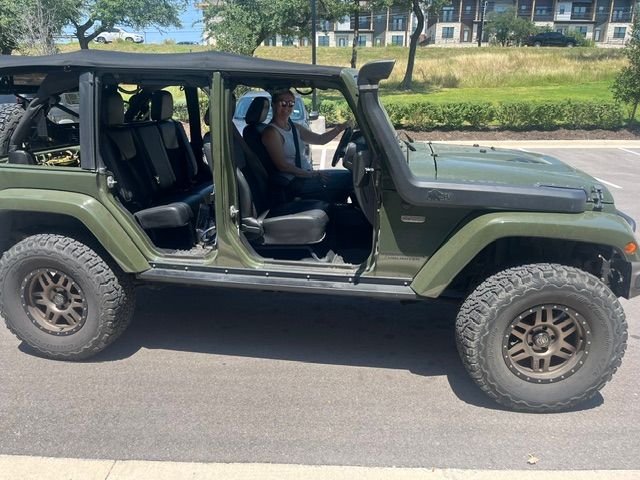 Used 2016 Jeep Wrangler Unlimited Sahara AWD/4WD image 5