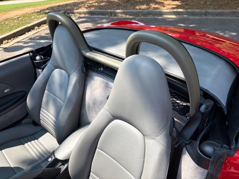 Used 2003 Porsche Boxster RWD image 4