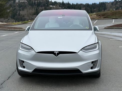 Used 2016 Tesla Model X Performance image 1