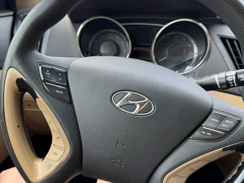 Used 2012 Hyundai Sonata GLS FWD image 9