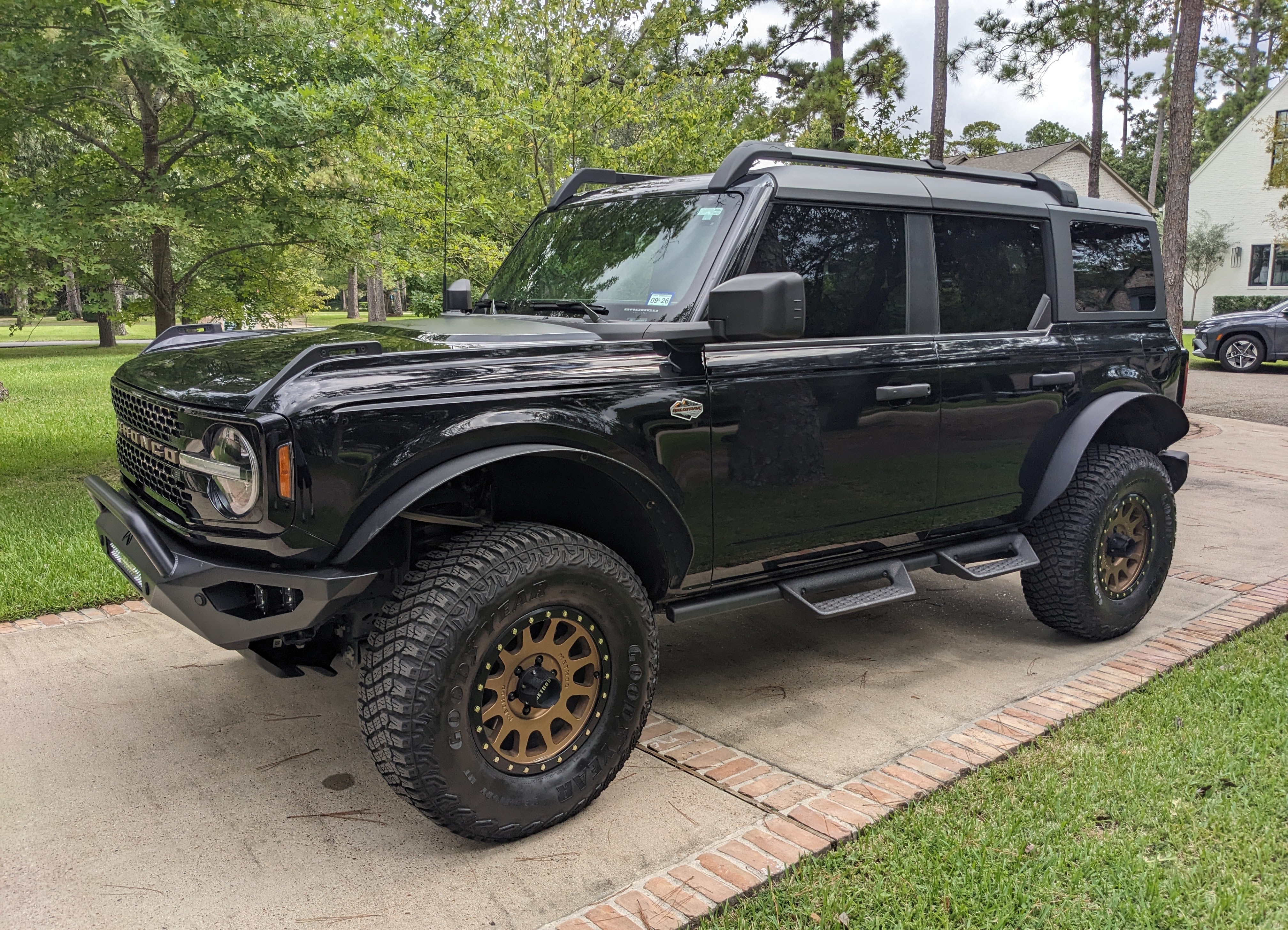 Used 2024 Ford Bronco Wildtrak AWD/4WD image 1