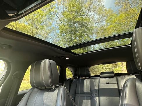Used 2018 Land Rover Range Rover Velar R-Dynamic HSE AWD/4WD image 6