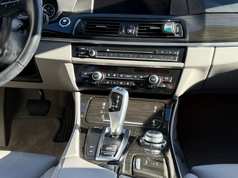 Used 2011 BMW 535i xDrive Sedan image 13