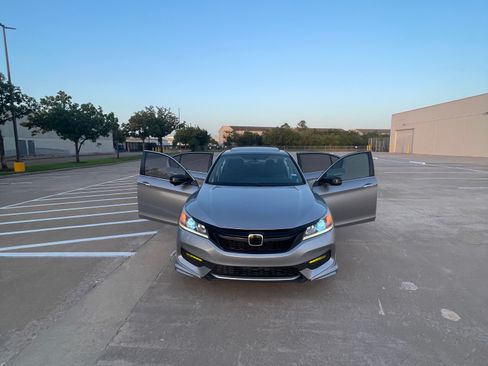 Used 2016 Honda Accord EX image 17