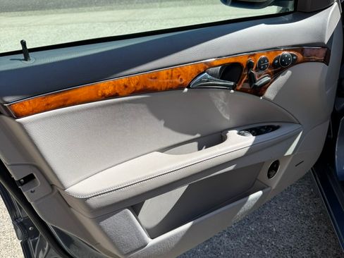 Used 2007 Mercedes-Benz E 320 BlueTEC Sedan image 6