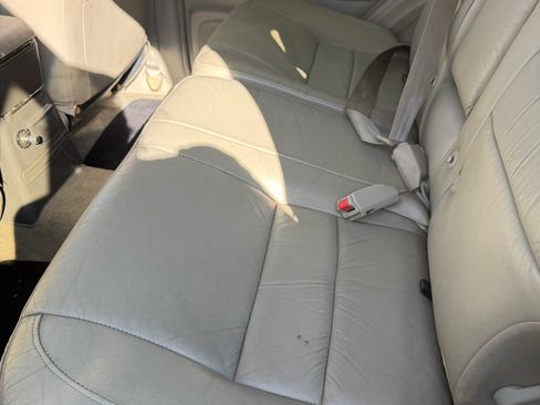 Used 1998 INFINITI QX4 4WD image 5