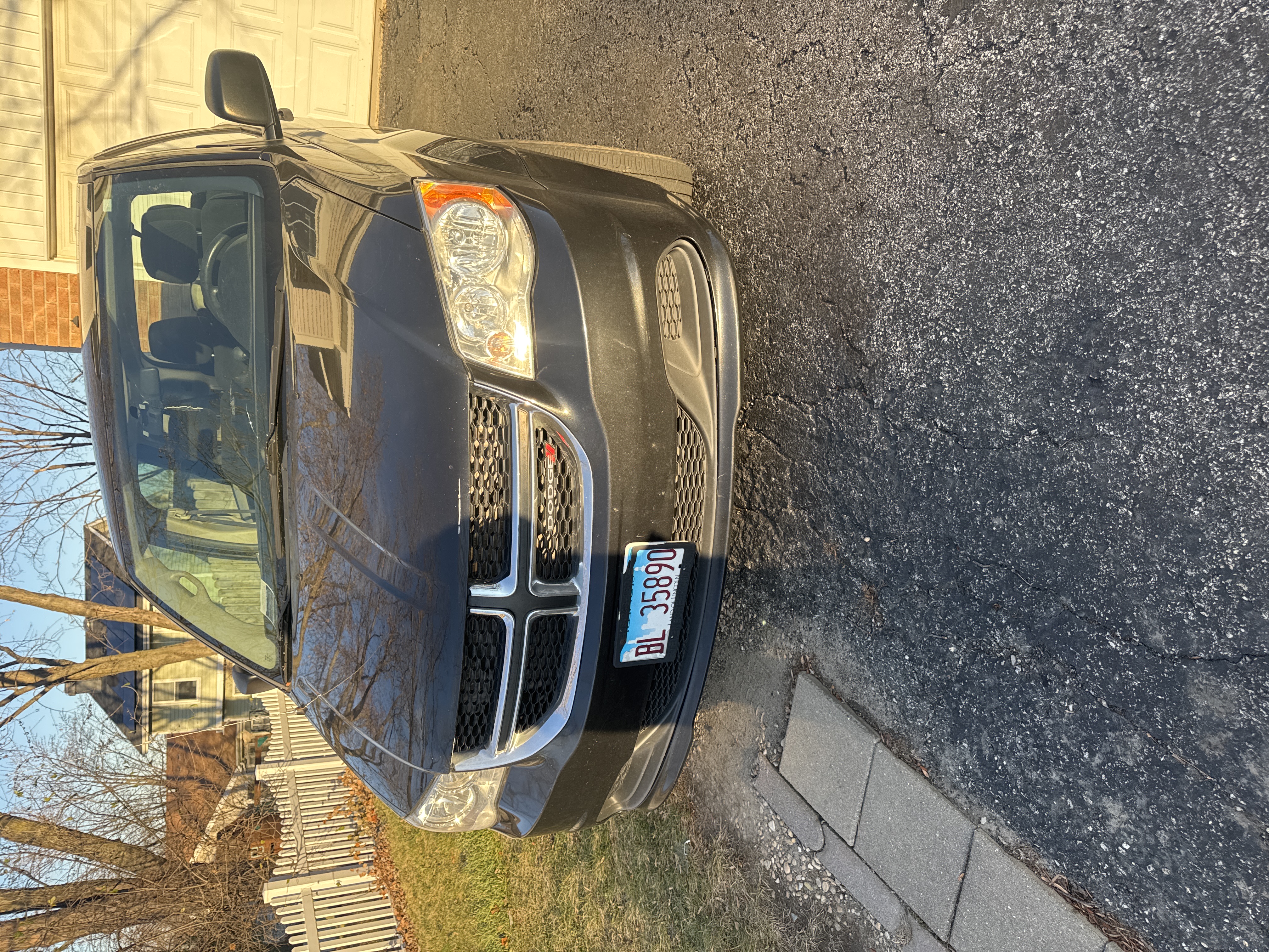 Used 2016 Dodge Grand Caravan American Value Package FWD image 2