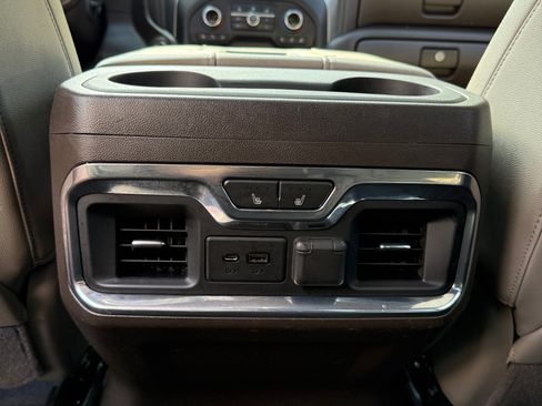 Used 2021 Chevrolet Silverado 1500 LTZ w/ LTZ Premium Package AWD/4WD image 24