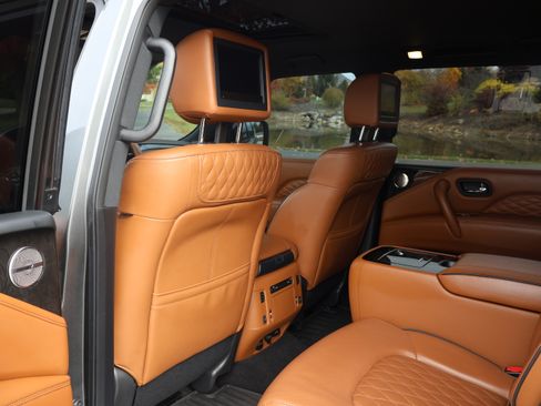 Used 2021 INFINITI QX80 Sensory w/ All-Season Package image 6