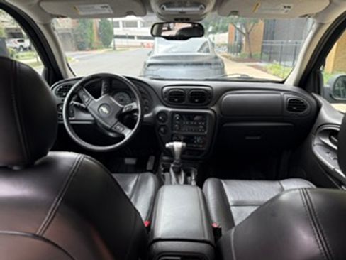Used 2008 Chevrolet TrailBlazer LT w/ Sun And Sound Package AWD/4WD image 13