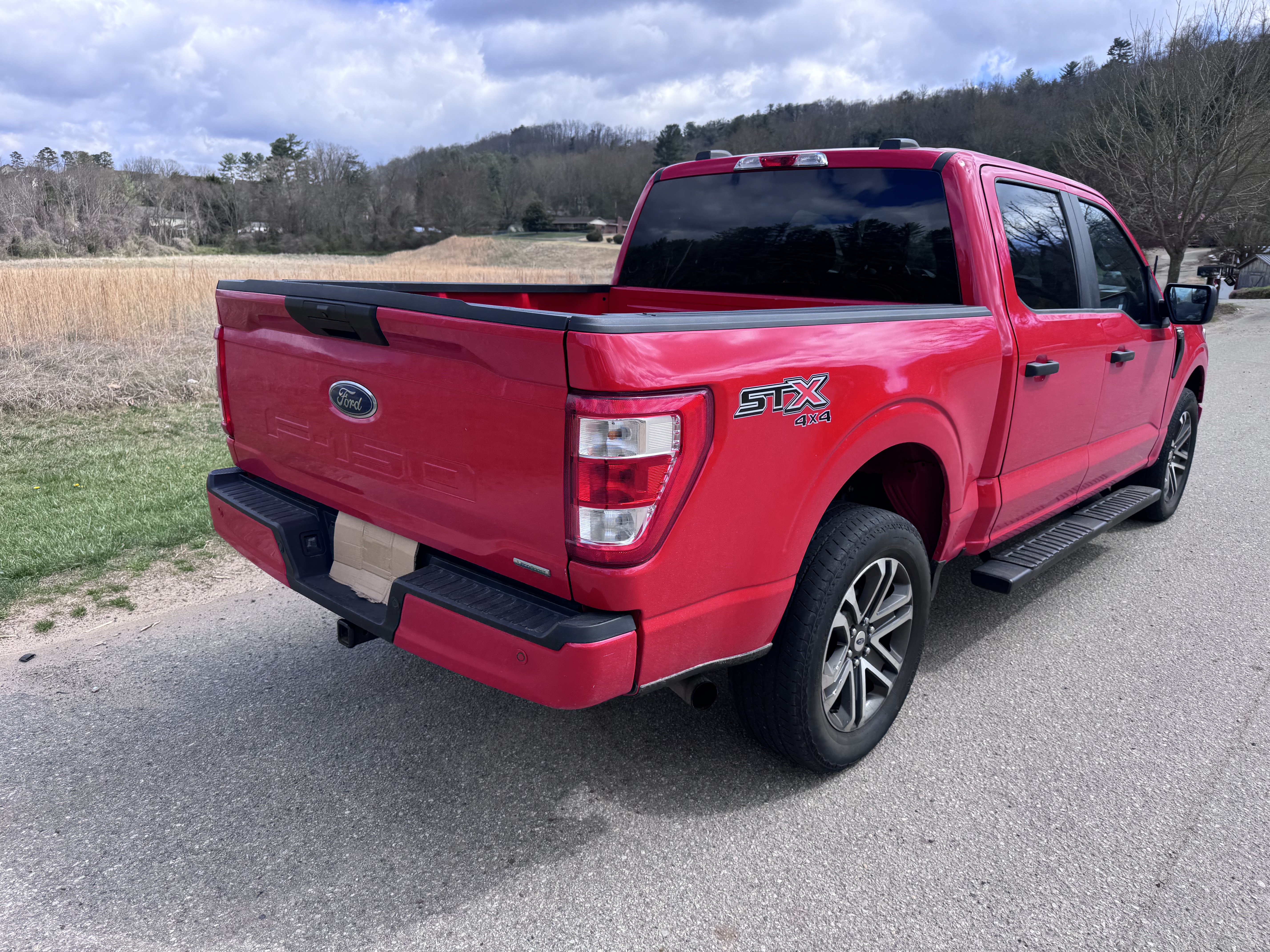 Used 2021 Ford F150 XL w/ STX Appearance Package AWD/4WD image 9