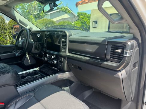 Used 2024 Ford F350 Lariat w/ Lariat Ultimate Package image 10