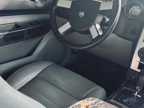 Used 2009 Dodge Charger SXT image 17