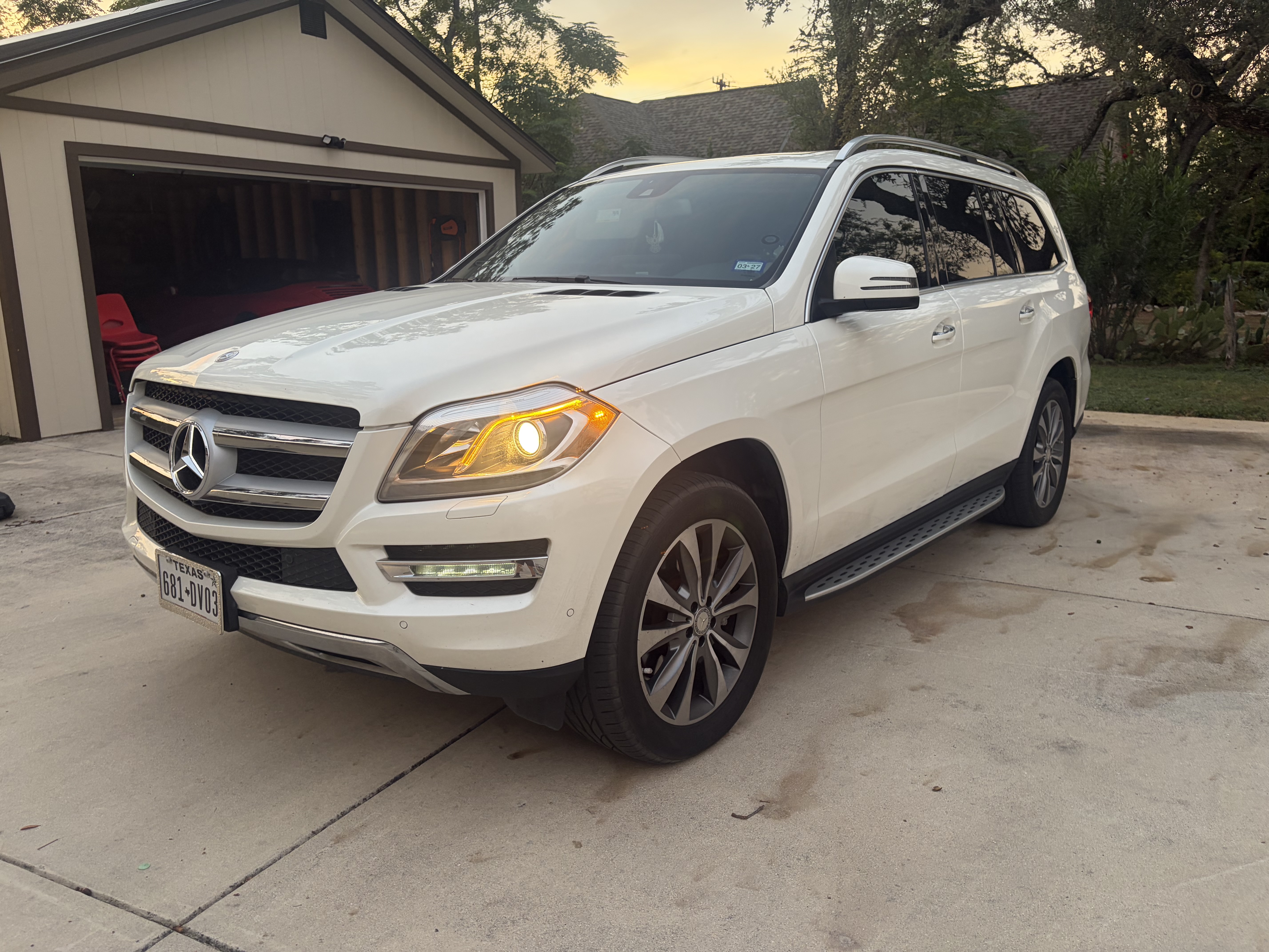 Used 2015 Mercedes-Benz GL 450 4MATIC image 9