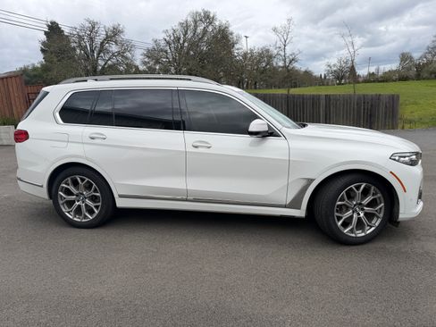 Used 2019 BMW X7 xDrive40i w/ Premium Package image 1