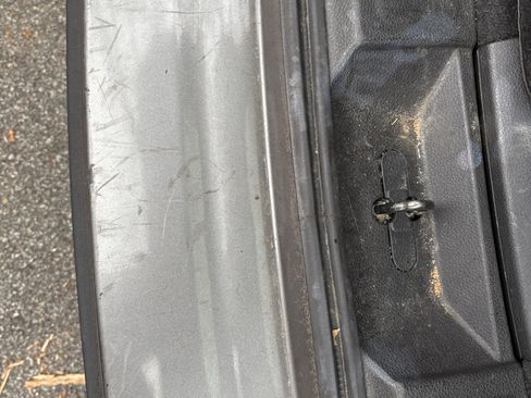 Used 2017 Nissan Rogue SV image 19