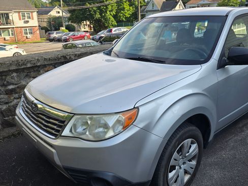 Used 2009 Subaru Forester 2.5X AWD/4WD image 2