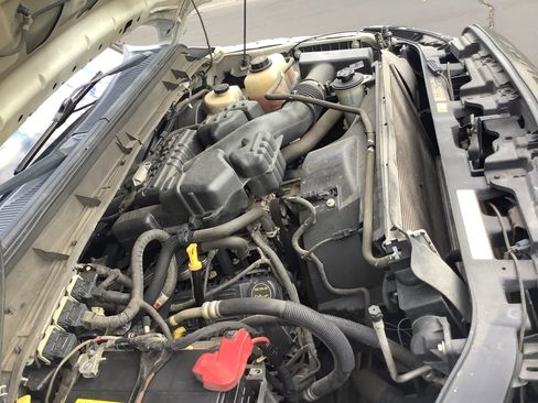 Used 2015 Ford F250 XL w/ Power Equipment Group image 4