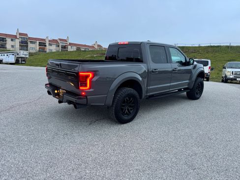 Used 2018 Ford F150 Raptor w/ Equipment Group 802A Luxury image 9
