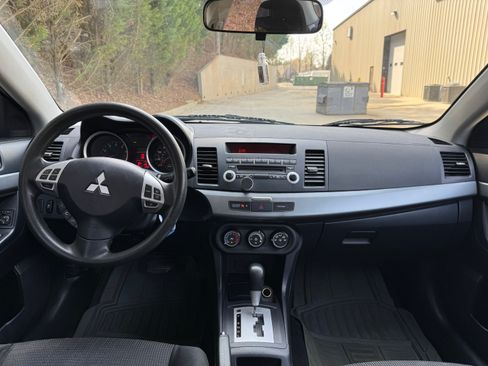 Used 2011 Mitsubishi Lancer ES image 17