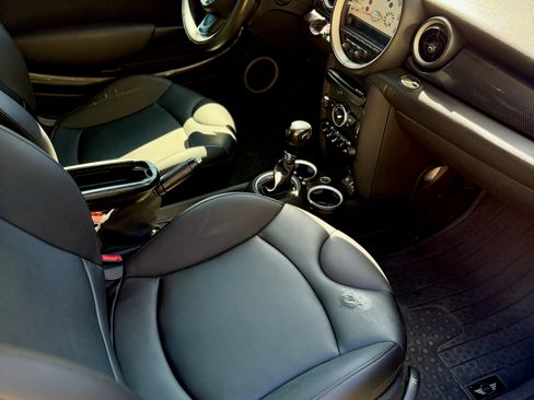 Used 2013 MINI Cooper S FWD image 6